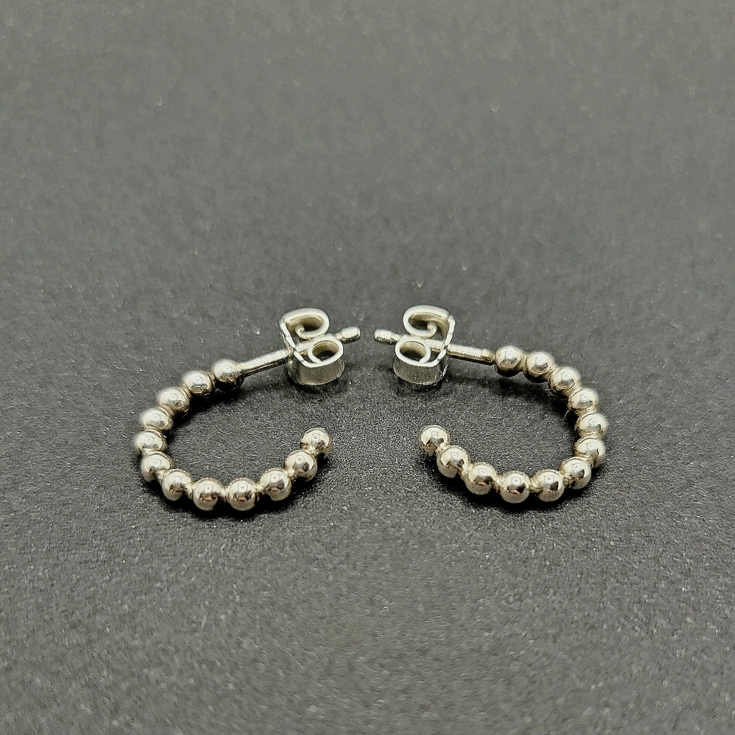 Silver Pearl Stecker